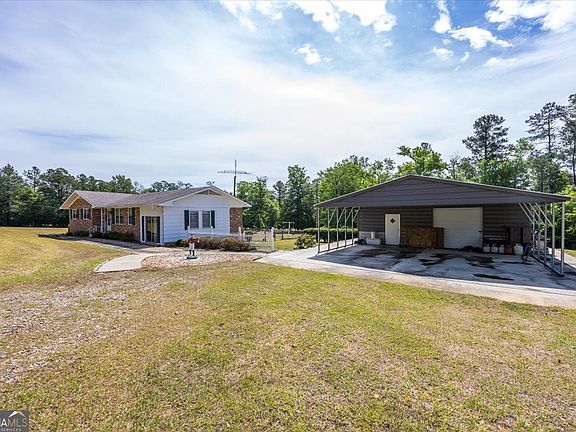 3rd image of 409 Buck Rd