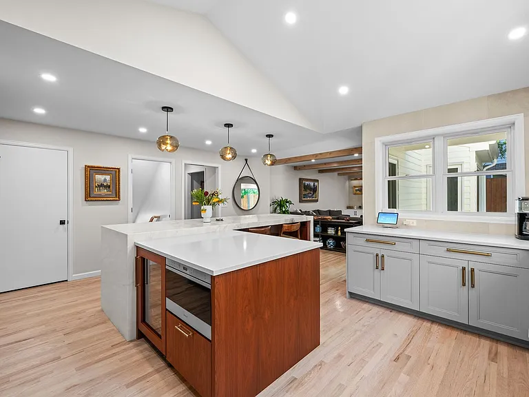 7030 Magnolia Cir — Photo 35