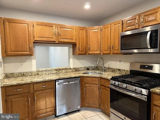 2 bed, 2.5 bath, 1312 sqft, $2,850 — Photo 3