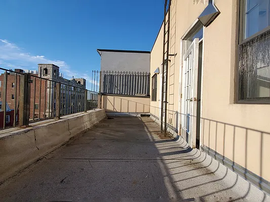 Rented by Sunshine Management Group, LLC | media 8