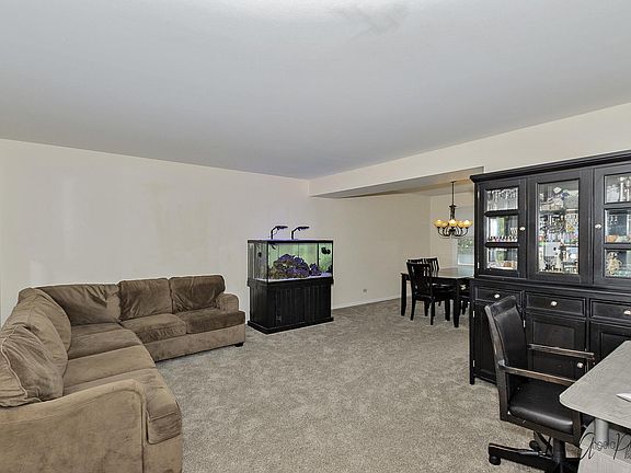 4th image of 314 Southgate Dr