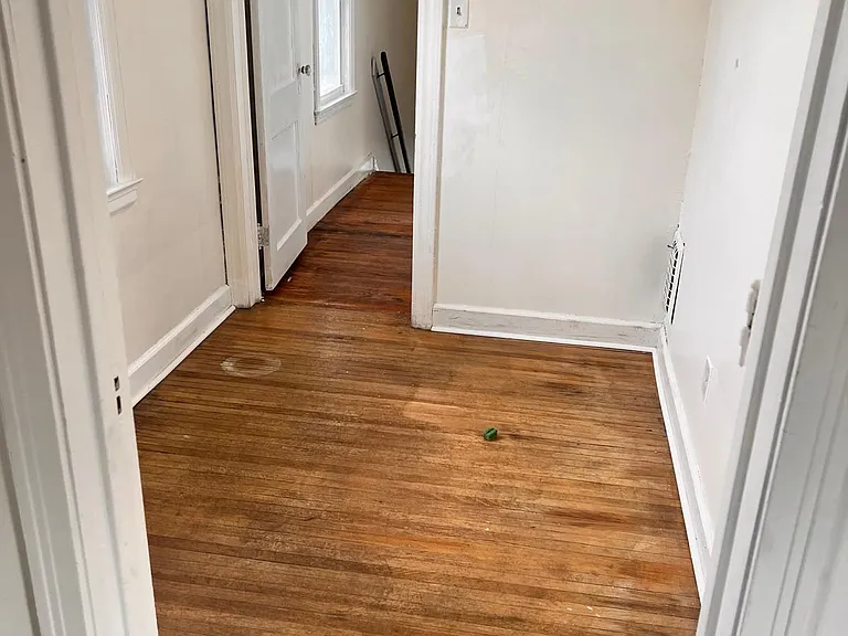 3417 Pine Ave — Photo 8