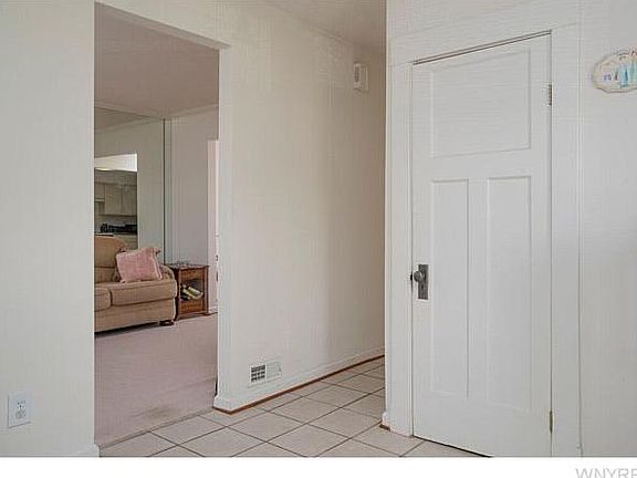 2nd image of 253 Saranac Ave