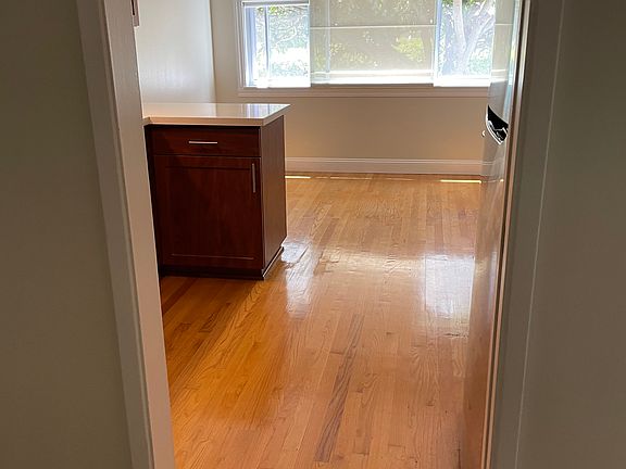 3rd image of 2335 Sharon Rd