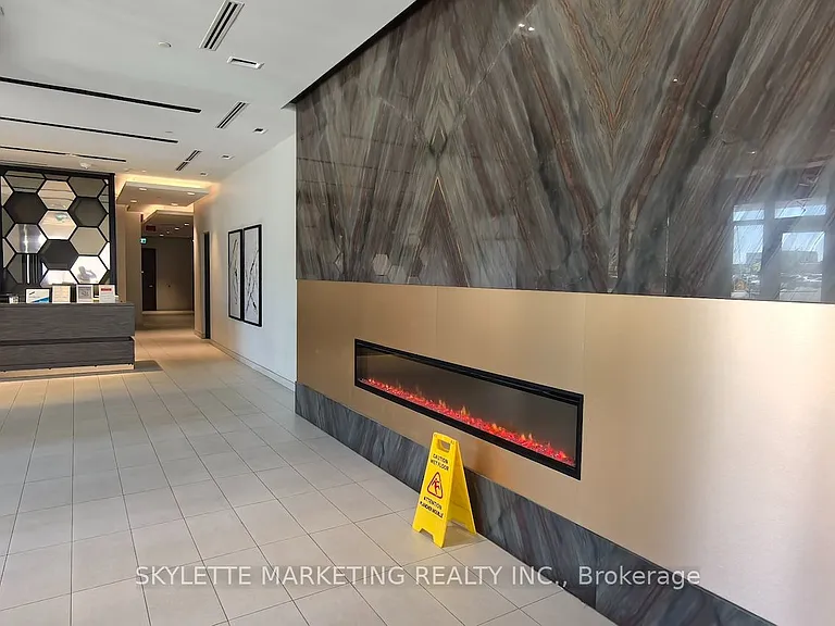 128 Fairview Mall Dr #609 — Photo 4