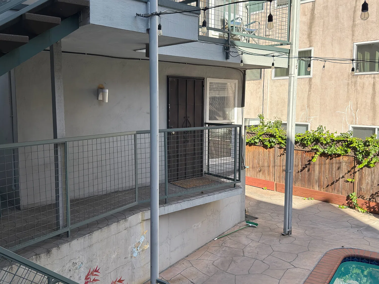 Great 1 Bed By Lake Merritt — Photo 2