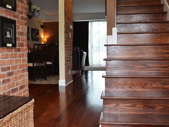 3rd image of 51 Golfview Ct