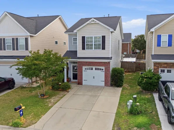 172 Bonhomme Cir, Lexington, SC 29072