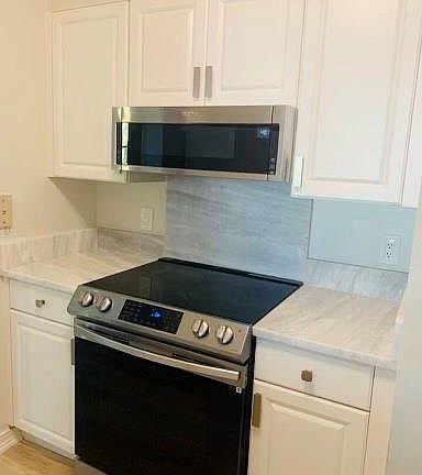 3rd image of 1350 SE 3rd Ave APT 302