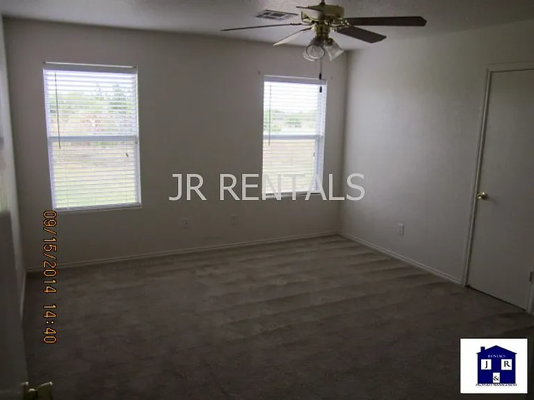 3909 Deputy Dr — Photo 21