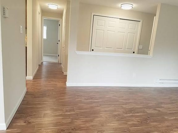 5th image of 110 149th Ave NE APT E