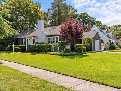 50 Fenway, Rockville Centre, NY, 11570