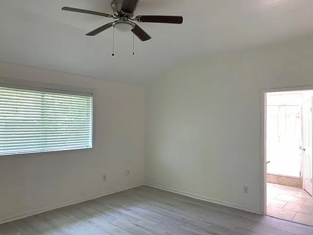 6650 Grove Field Ln — Photo 7