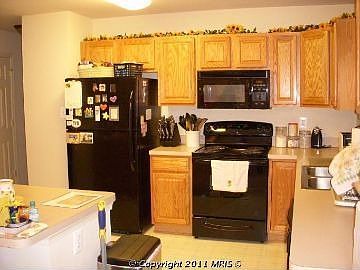 3rd image of 7 Boundary Dr