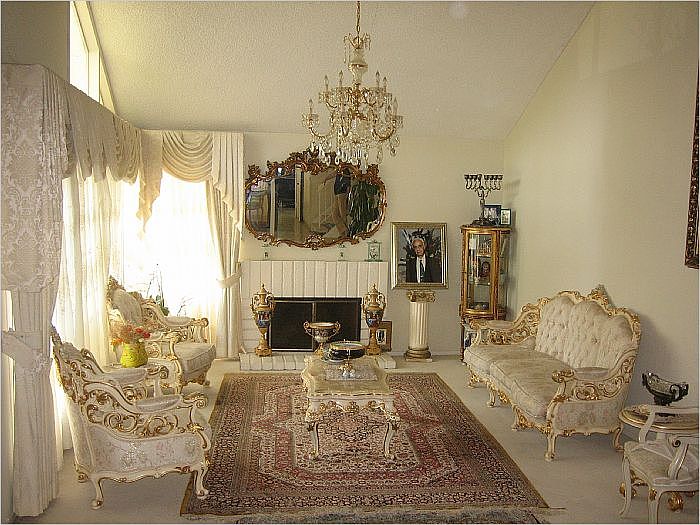 2nd image of 2774 Woodwardia Dr #8