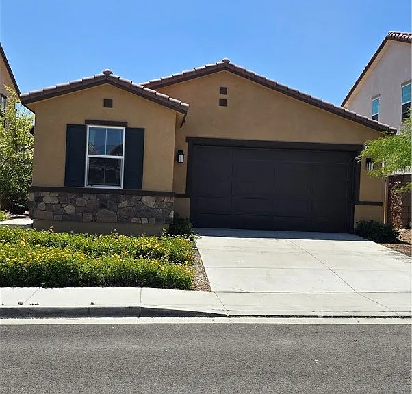 4688 Florence Dr — Photo 10