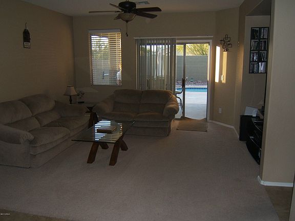 4th image of 2532 W Warren Dr
