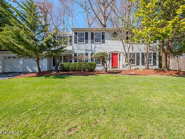 25 Whitney Drive, Marlboro, NJ 07746