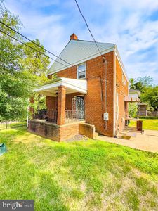 408 44th St NE, Washington, DC, 20019