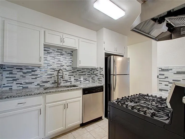 7909 Lazy Ln #A — Photo 5