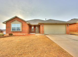 2802 Northglenn Ln, Norman, OK 73071