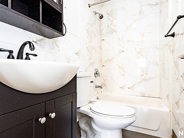 135 Decatur St #3R — Photo 6
