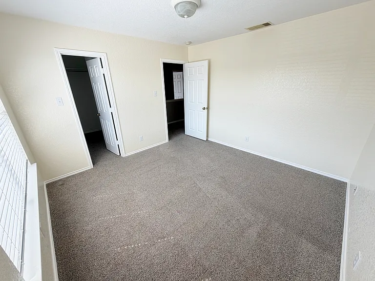847 Quitman Oak — Photo 32