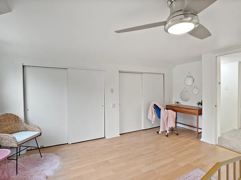 8814 Northcote Ave — Photo 20