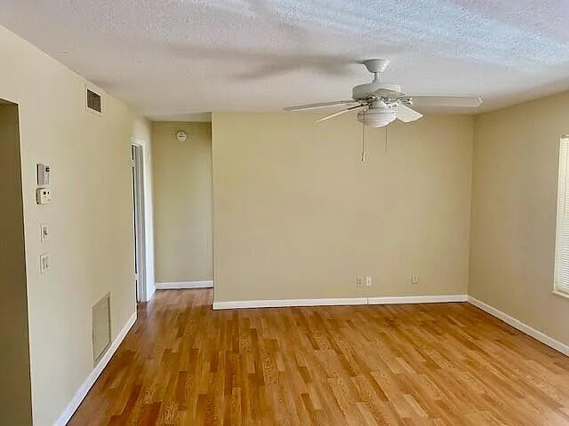 428 Pine Glen Ln #B-2 — Photo 9