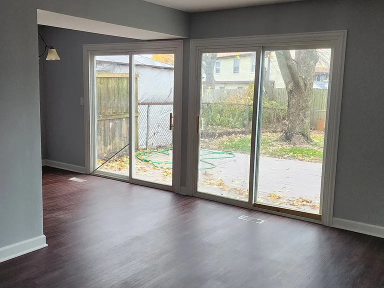209 Coral Ct — Photo 11