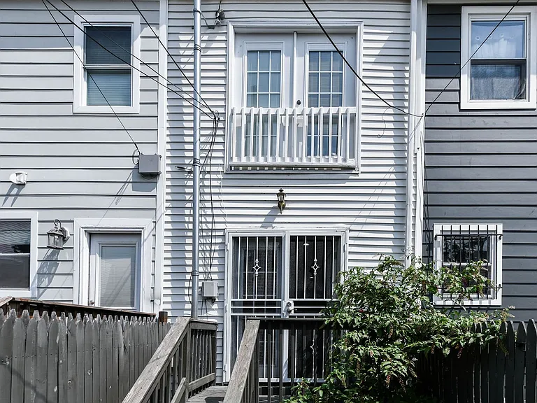 1651 Gales St NE — Photo 41
