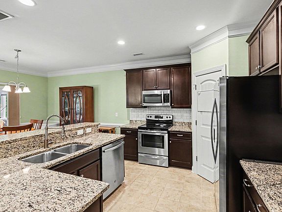 2nd image of 221 Willow Weald Ct