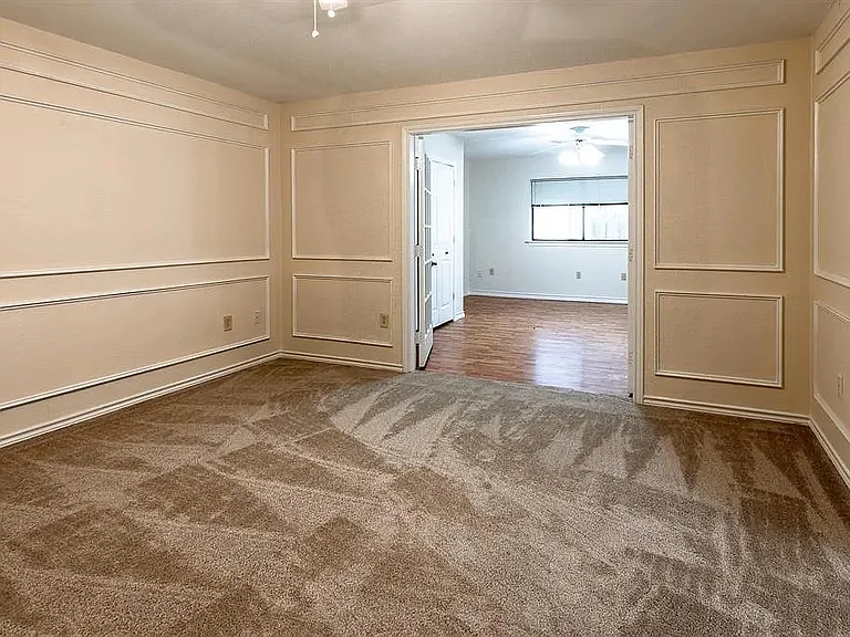 610 Arbor Creek Dr — Photo 1