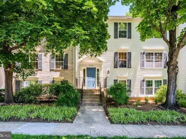 7717 Inversham Dr APT 116, Falls Church, VA 22042