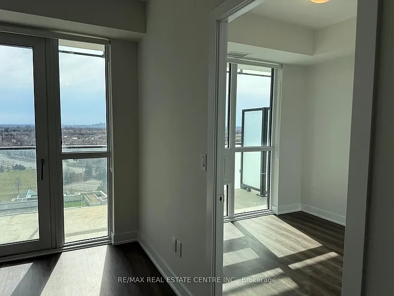430 Square One Dr #1007 — Photo 28