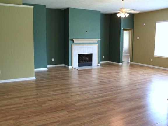 3rd image of 5415 Trail Timbers Dr
