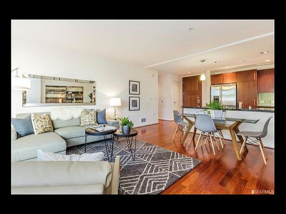 5th image of 325 Berry St APT 315