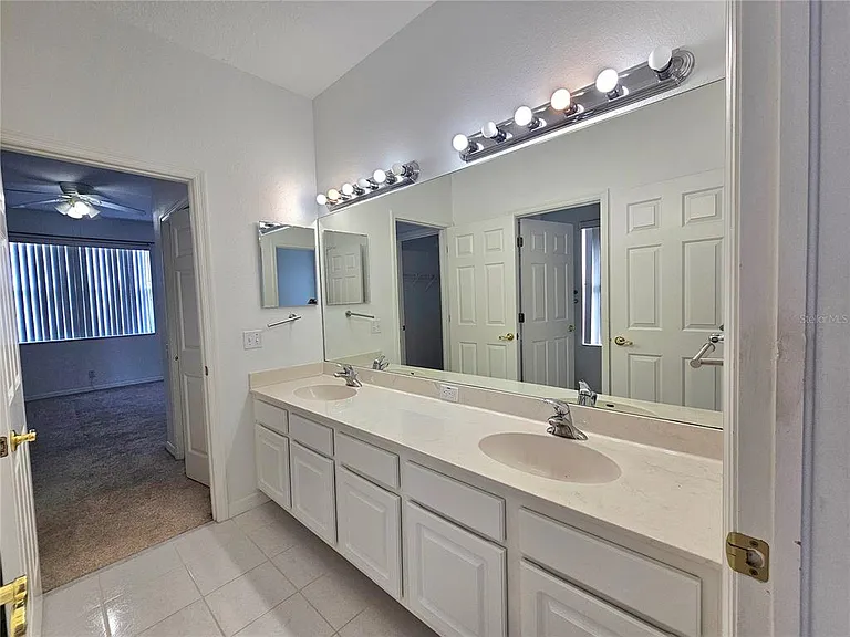 2307 Messenger Cir — Photo 25