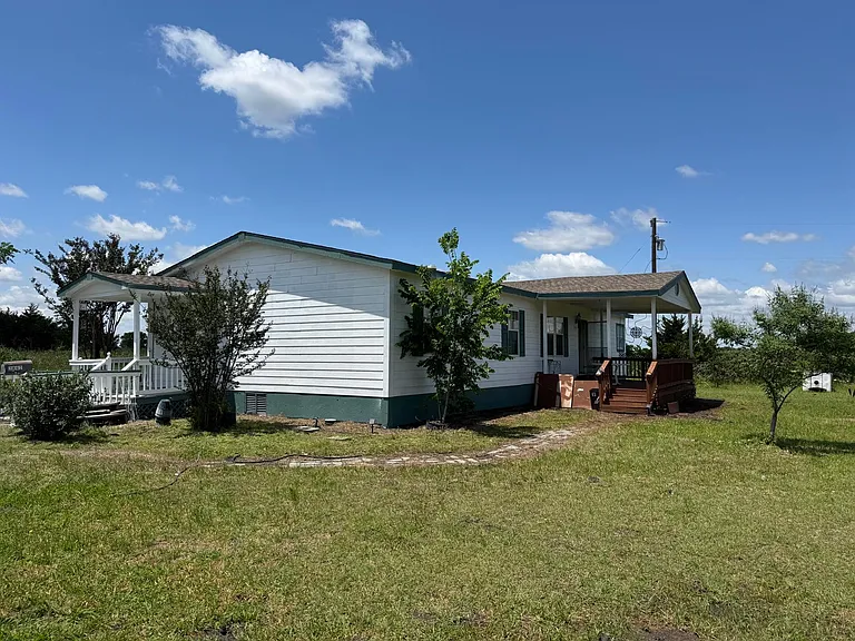 2862 FM 1777 — Photo 2