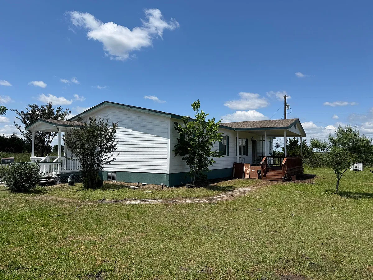 Building Photo - 2862 FM 1777