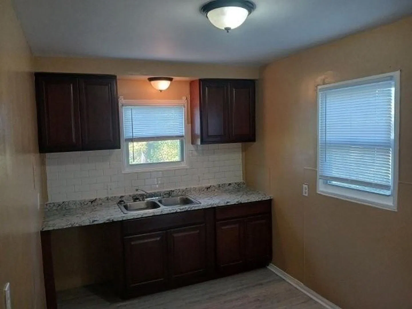 5217 Neff-2 Bed & 1 Bath For Rent — Photo 2