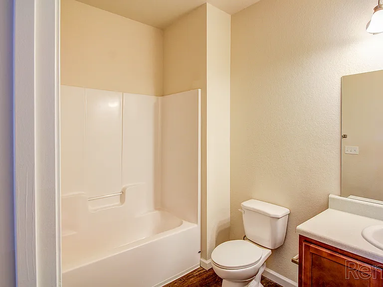 Buchanan Way Apartments — Photo 16
