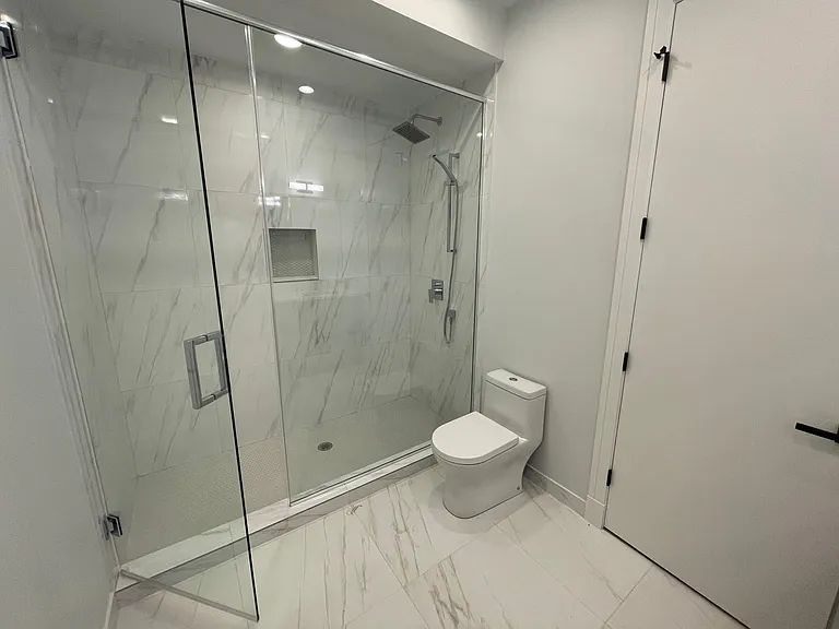 2345 W Monroe St #1W — Photo 7