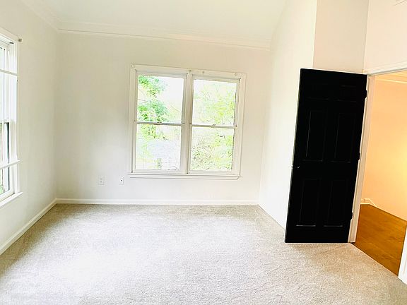 4th image of 987 Ashby Cir NW
