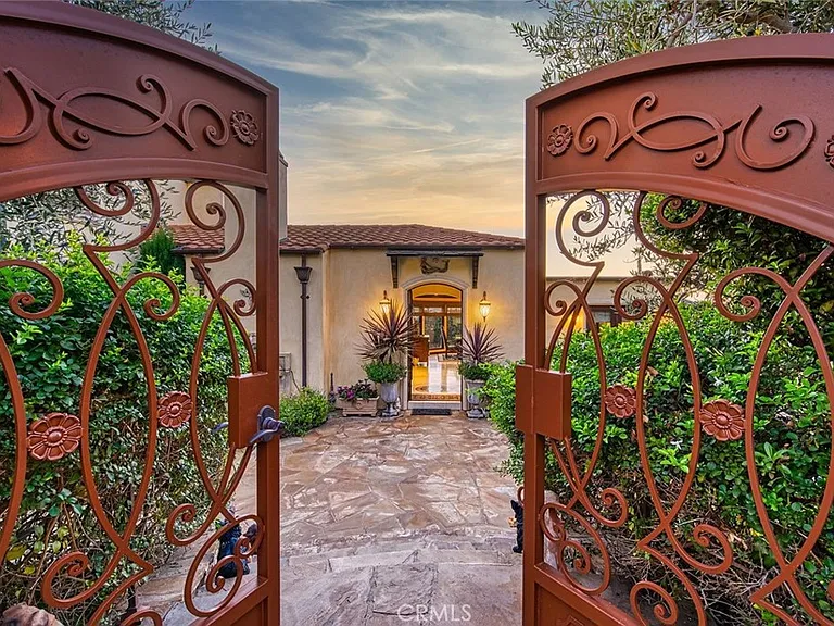 31641 Mar Vista Ave — Photo 1