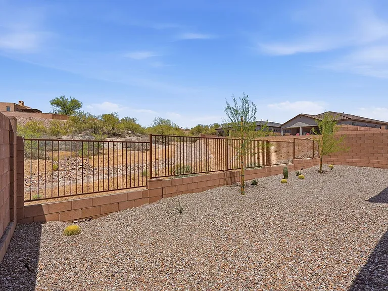 293 E Jasper Ct — Photo 39