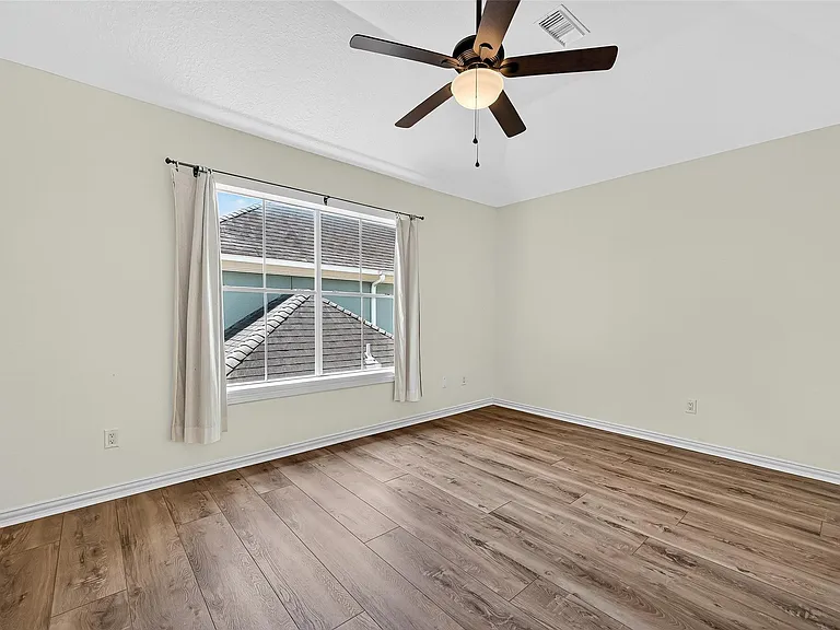 1803 Cottage Landing Ln — Photo 36