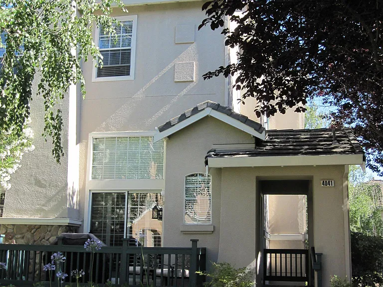 4041 Skylark Ln — Photo 24