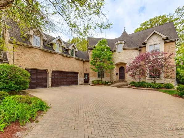 300 Red Oak Rd, Northbrook, IL 60062