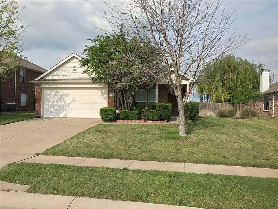 1st image of 108 Fallen Rock Dr